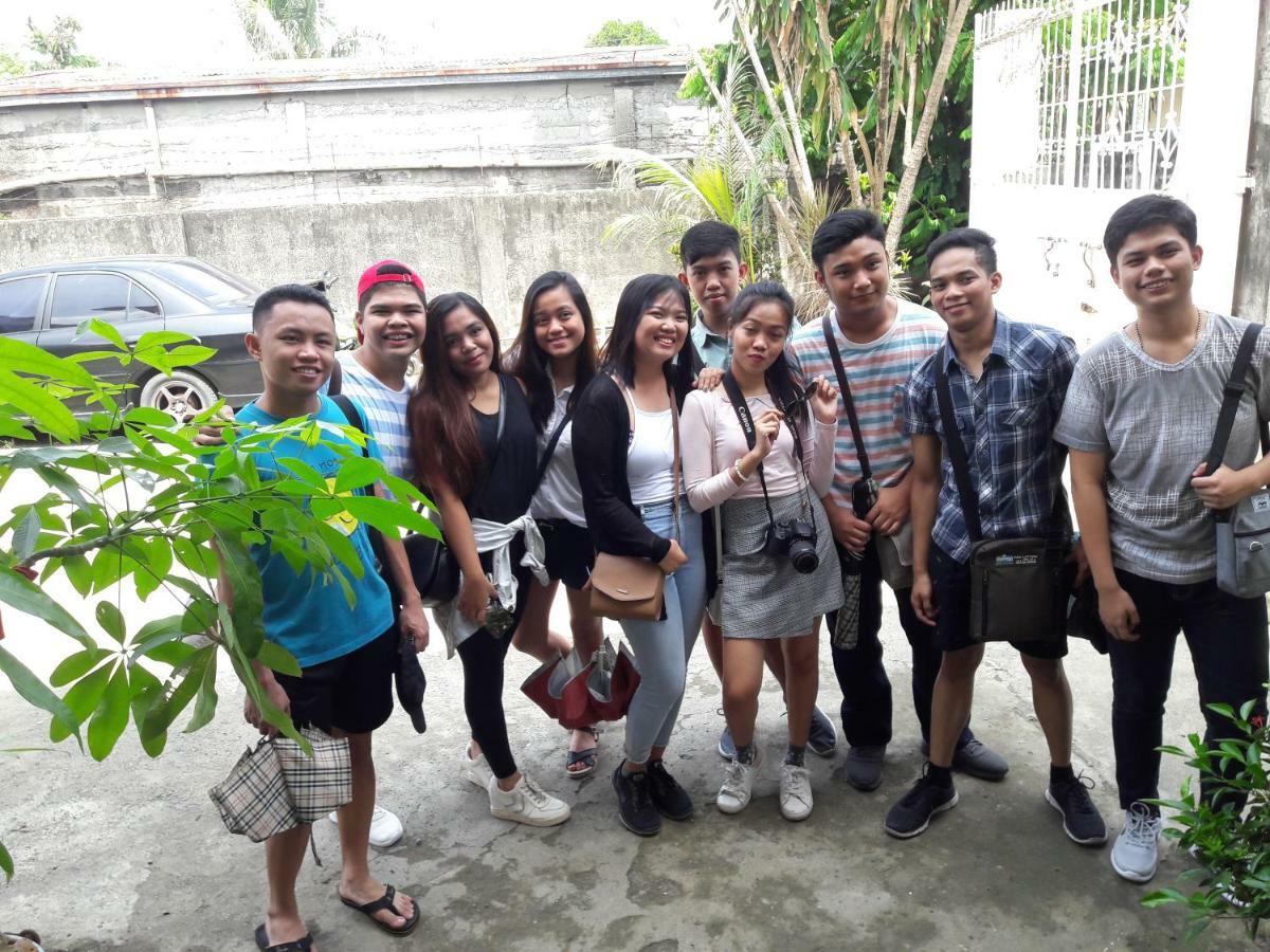 Green Bamboo Transient House Iloilo City Bagian luar foto