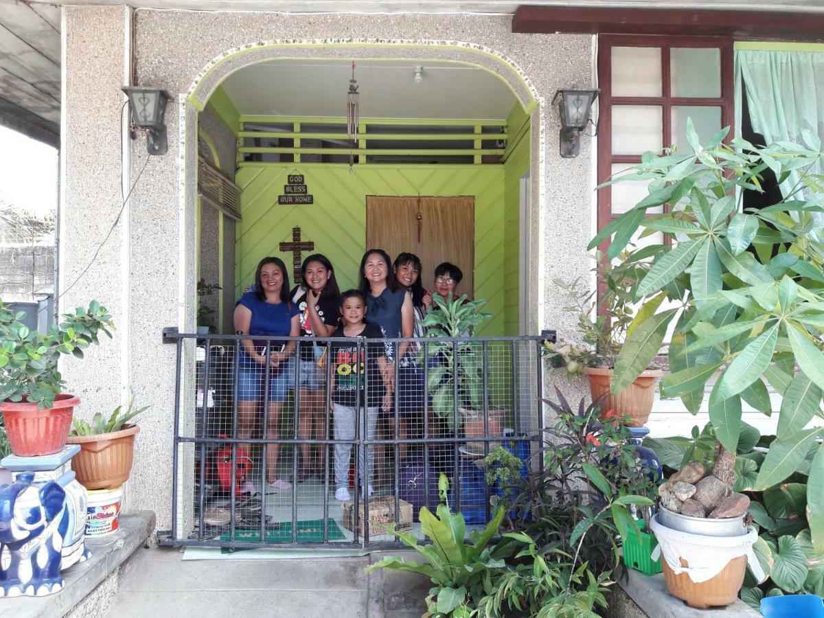 Green Bamboo Transient House Iloilo City Bagian luar foto