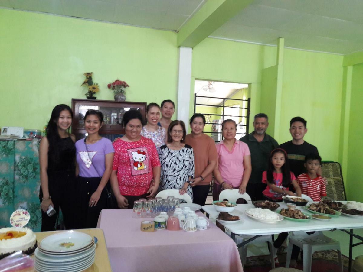 Green Bamboo Transient House Iloilo City Bagian luar foto
