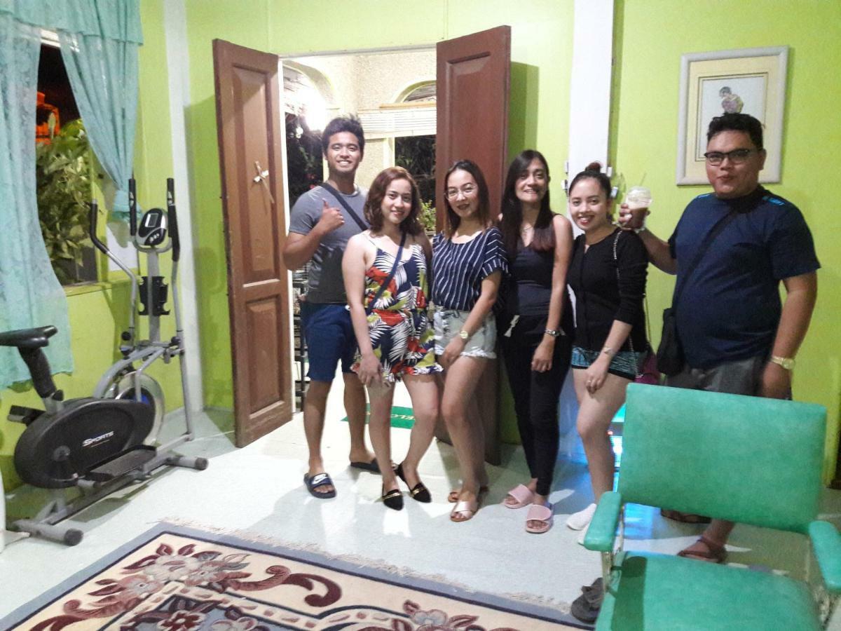 Green Bamboo Transient House Iloilo City Bagian luar foto